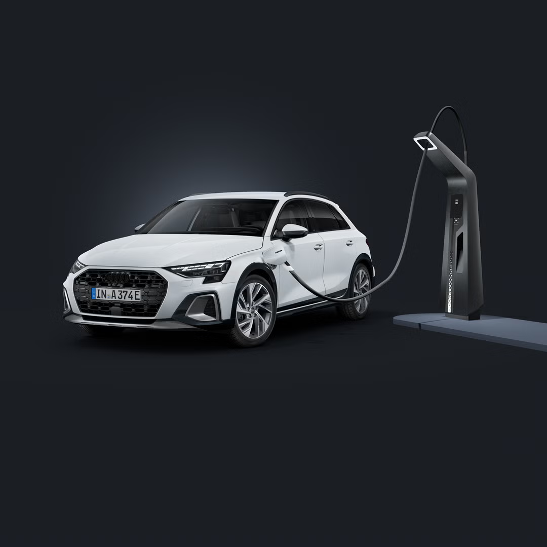 Audi A3 allstreet e-hybrid töltés közben
