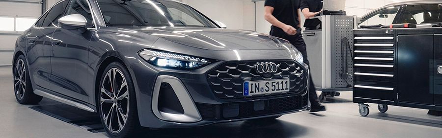Audi modell egy szervizben