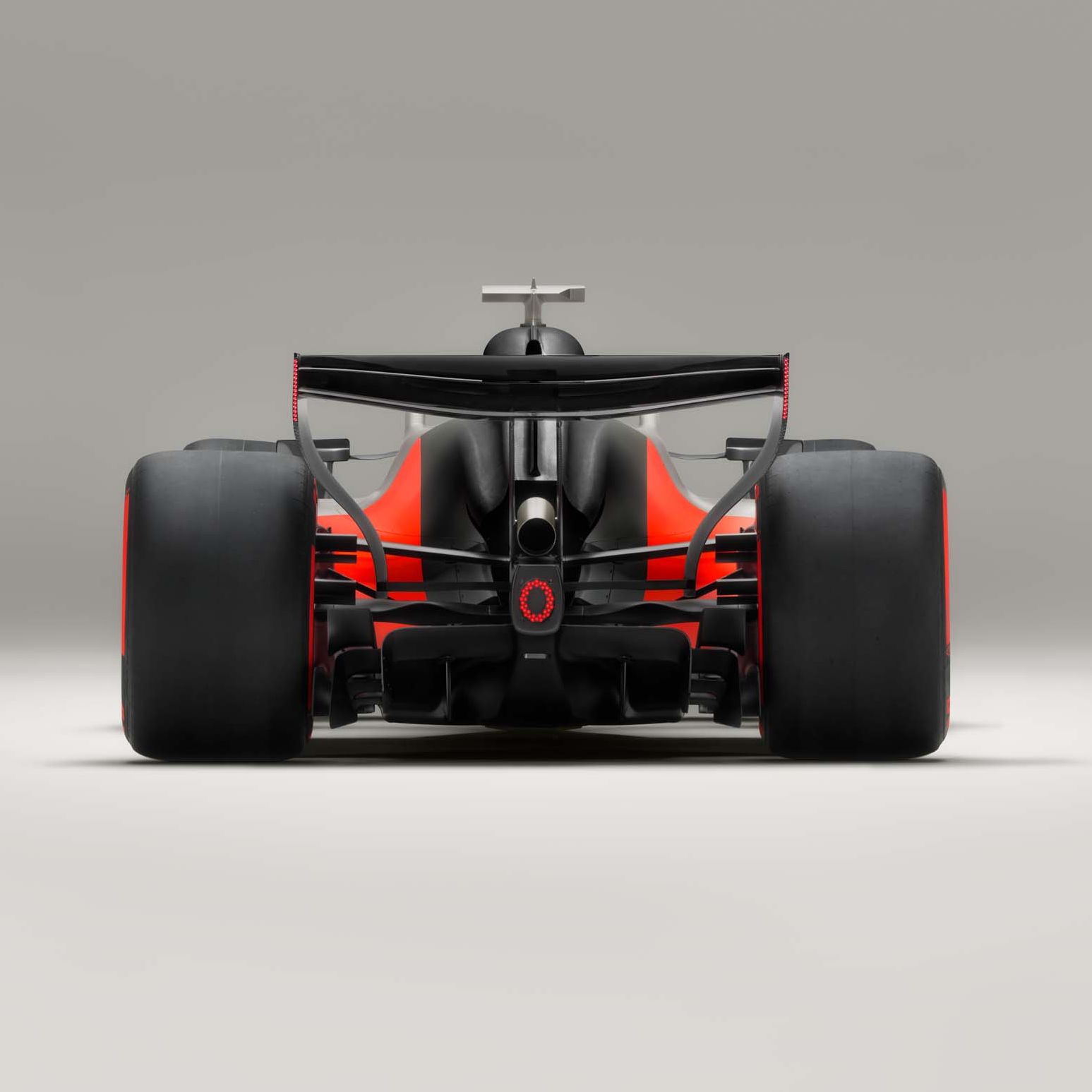 AUDI F1 autó hátulról